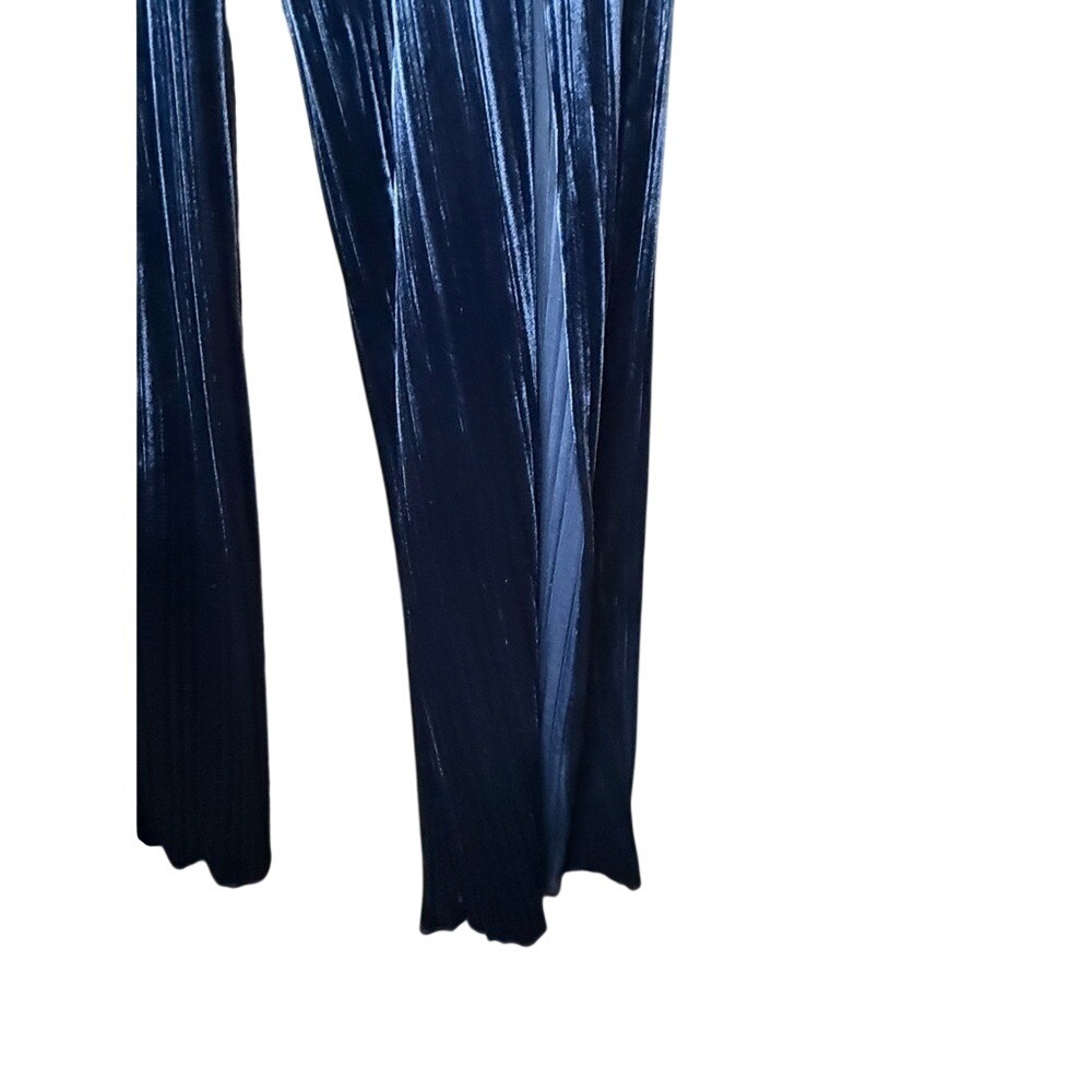Endless Rose Crushed Velvet Pleated Pants Front Slit Wide Leg M NWT - Picture 4 of 5